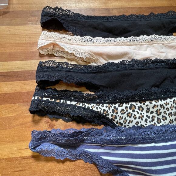 Jenni Women's Lace-Trim Thong set of 5 - Picture 3 of 7